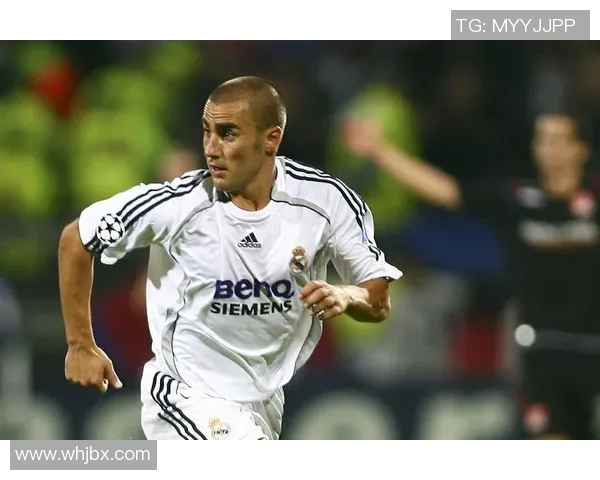 最佳弧线球大师之争：盘点足球历史上最具弧形进球的传奇球星